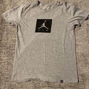 Air jordan shirt size S